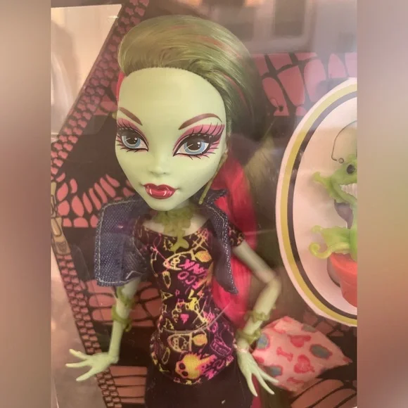 Monster High Venus McFlytrap First Wave - Picture 2 of 10